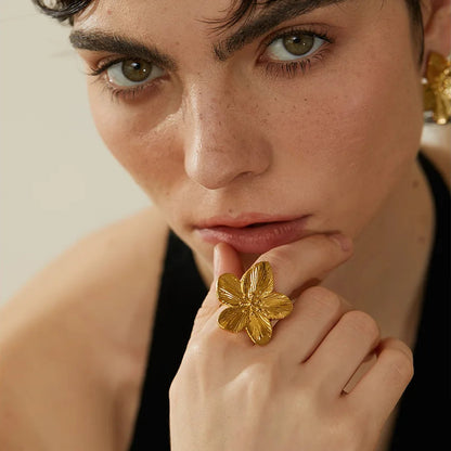 Anel Delanique